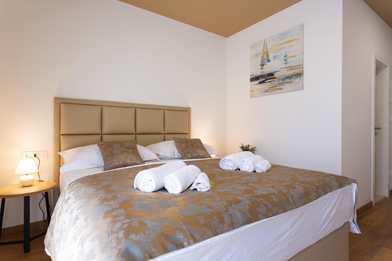 Luxury Rooms Fetivi Split Exterior foto